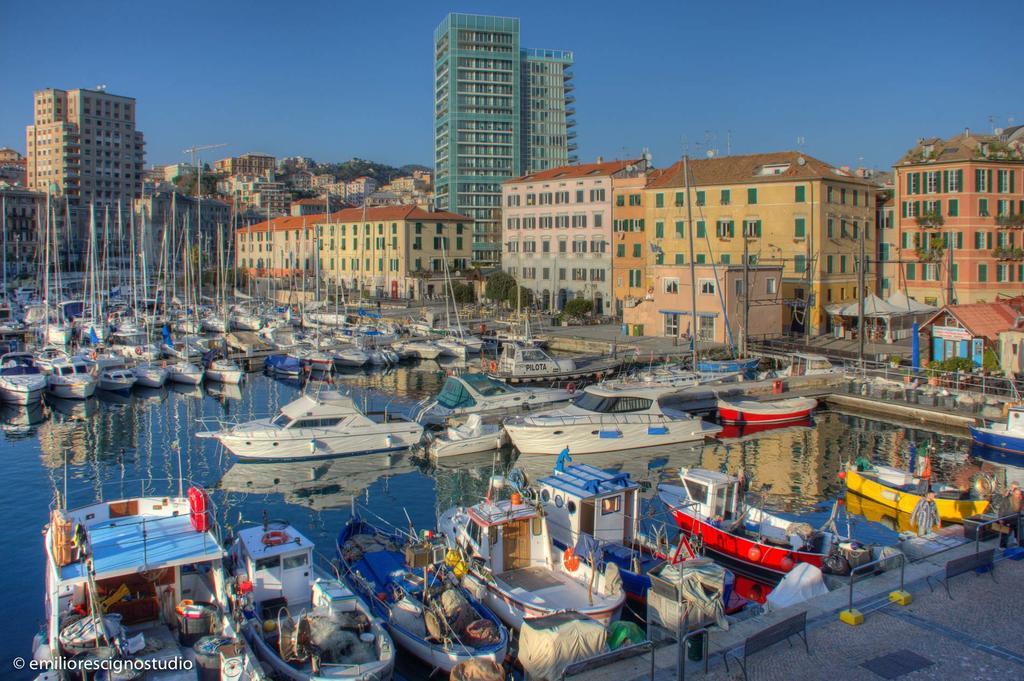 Club Nautico Savona Hotel Buitenkant foto