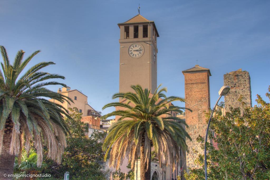 Club Nautico Savona Hotel Buitenkant foto