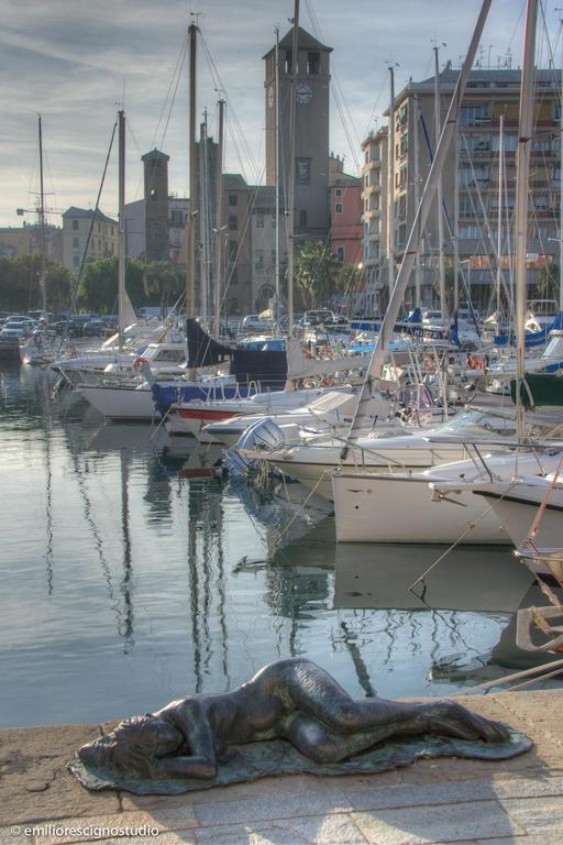 Club Nautico Savona Hotel Buitenkant foto