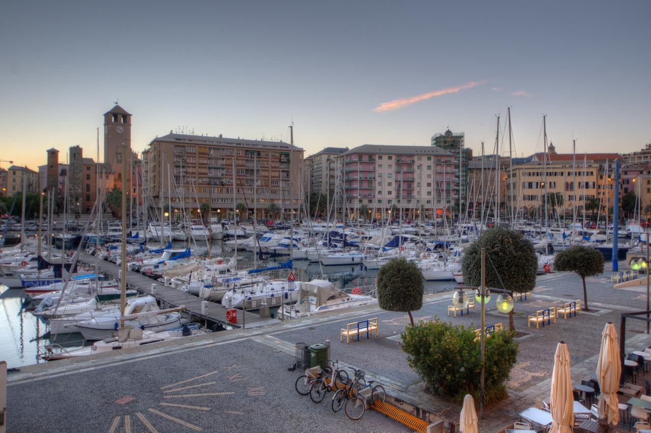 Club Nautico Savona Hotel Buitenkant foto